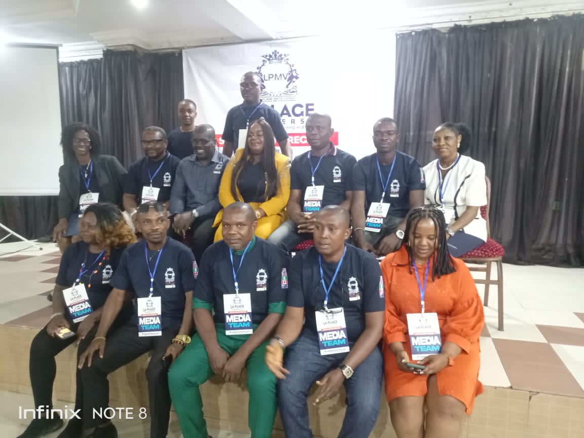 𝗟𝗔 𝗣𝗟𝗔𝗚𝗘 𝗠𝗘𝗧𝗔 𝗩𝗘𝗥𝗦𝗘 *IN* *COLLABORATION* *WITH QHL